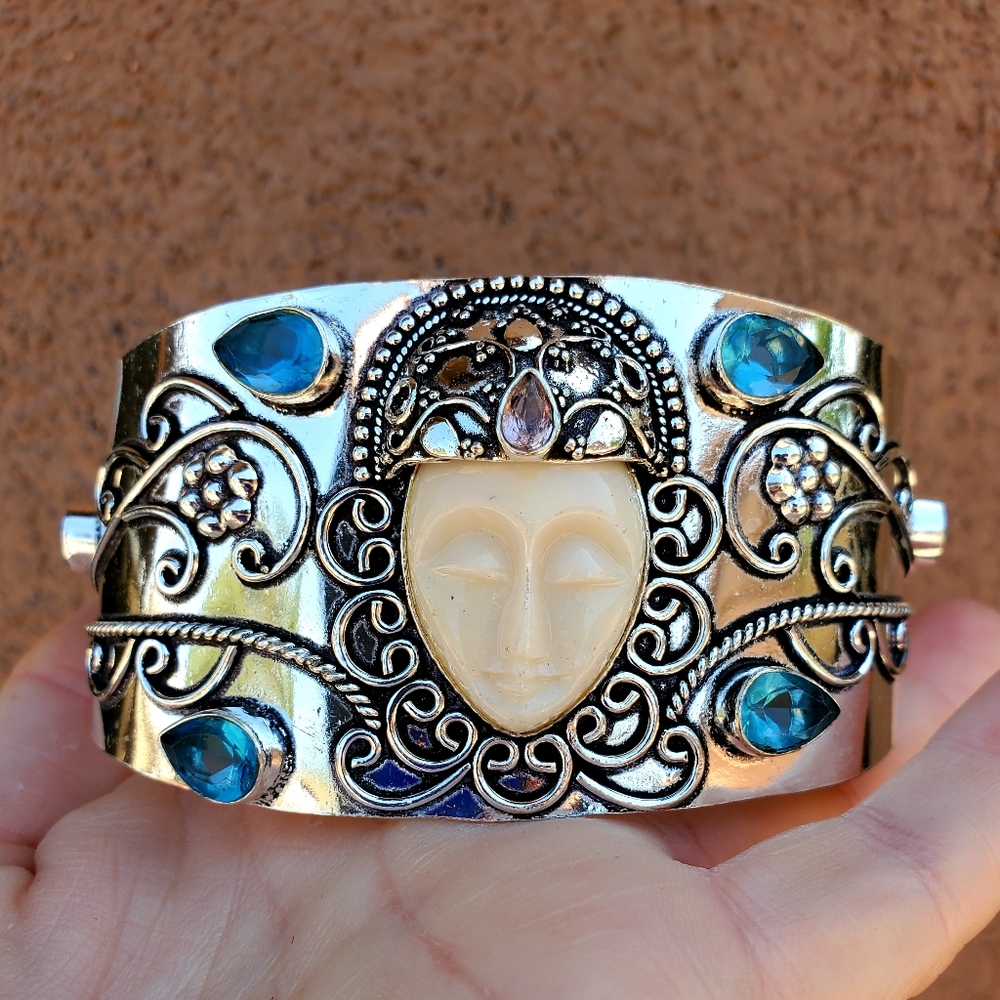 New Carved Goddess Face Blue Topaz & Amethyst 925 Silver Bracelet.